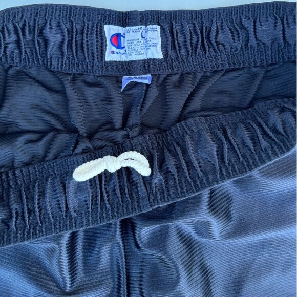 Vintage Champion Mens Sz Large UCLA BRUINS Navy Yellow Basketball Shorts - Picture 7 of 8